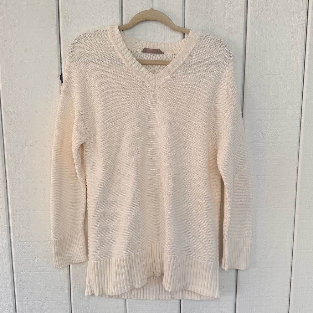 Everlane White Knit V Neck Sweater